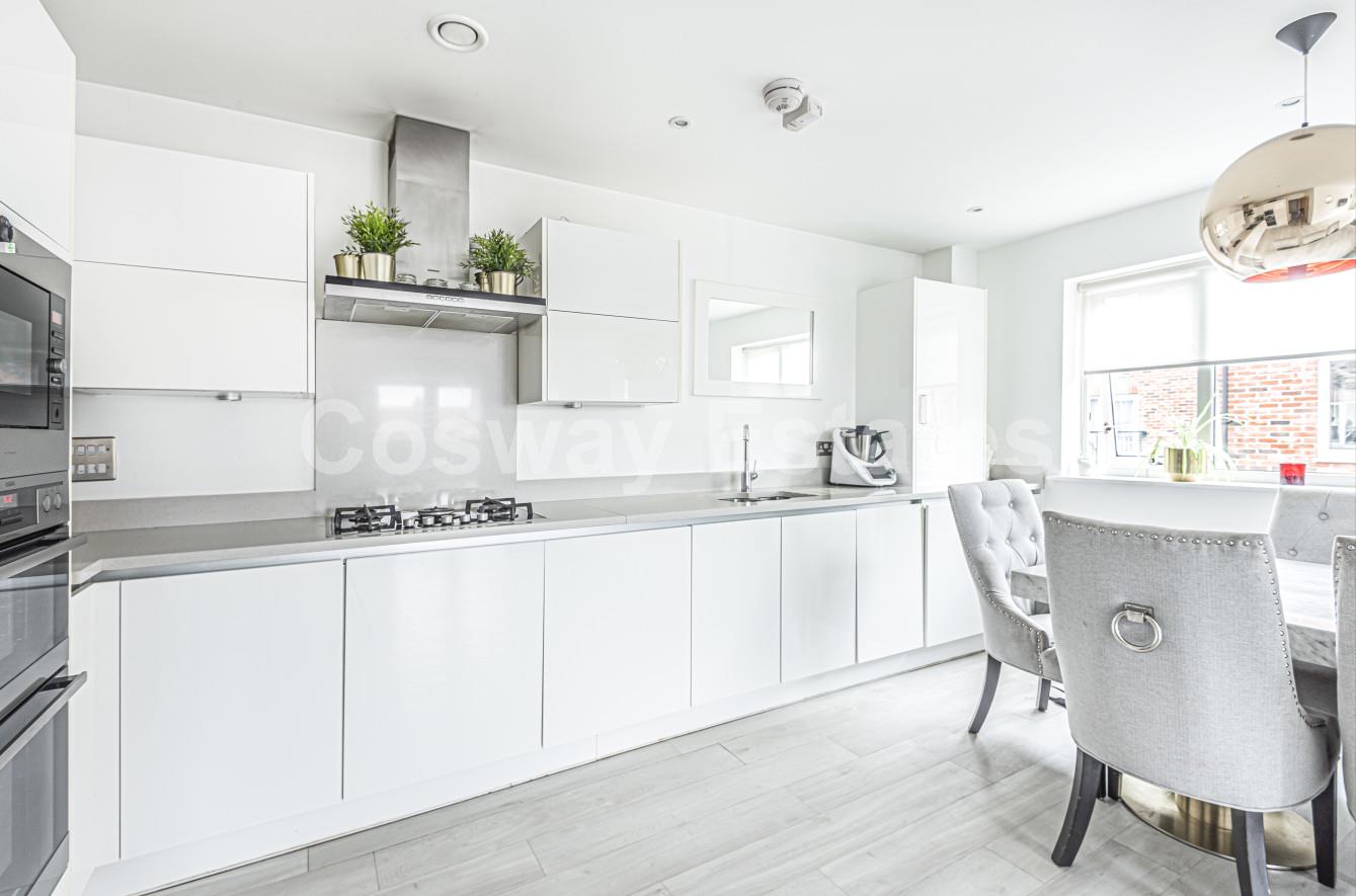 1 Guardhouse Way, Mill Hill